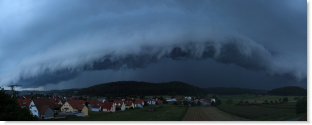 Hier sollen eigentlich ein Wolkenbild erscheinen.